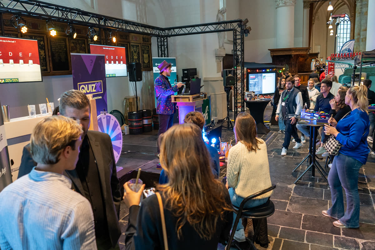 QuizX quiz show event in a monumental church